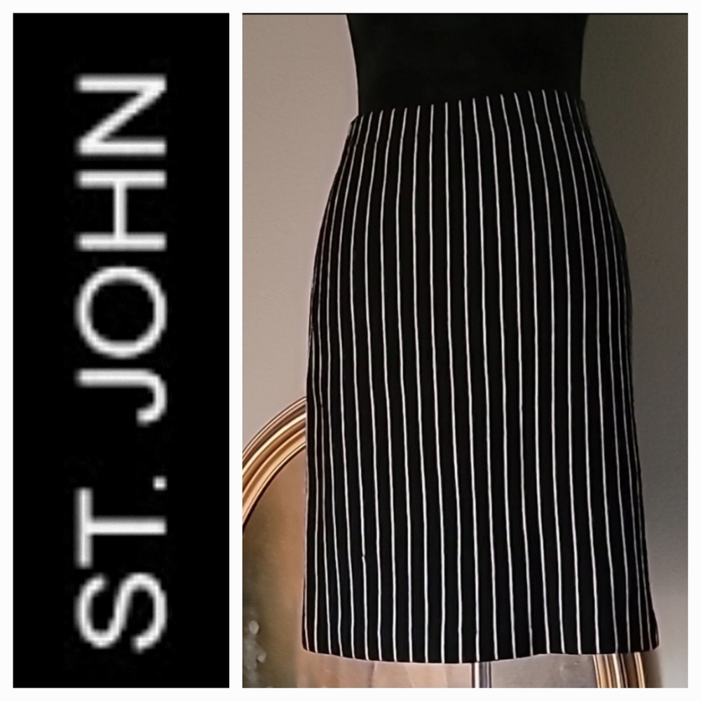ST JOHN Black & White Vertical Stripe Santana Knit Pencil Skirt. Size 2
